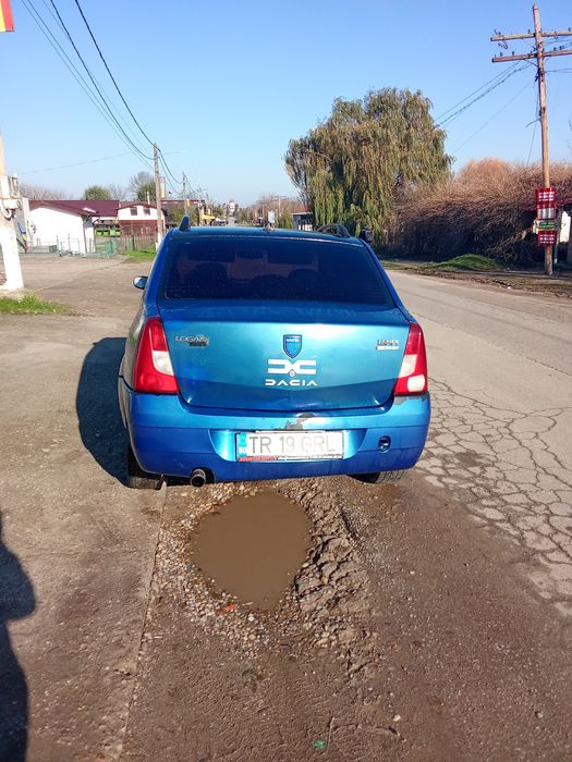 Vând Dacia Logan 1.6