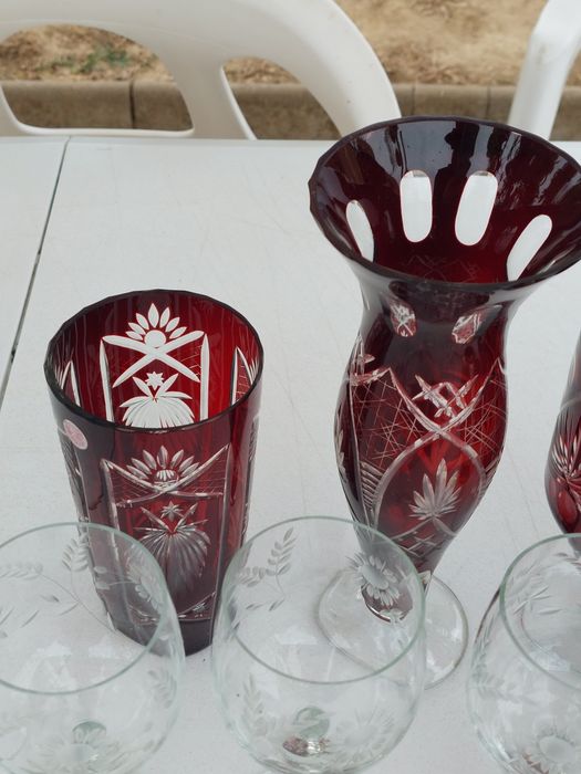 Vand setul de cristal.