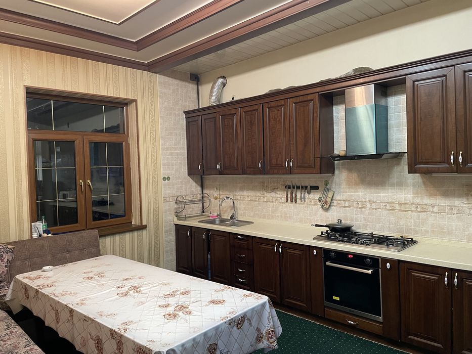 Uy sotiladi 8sotix towkent shaxar olmazor tuman chuqursoy