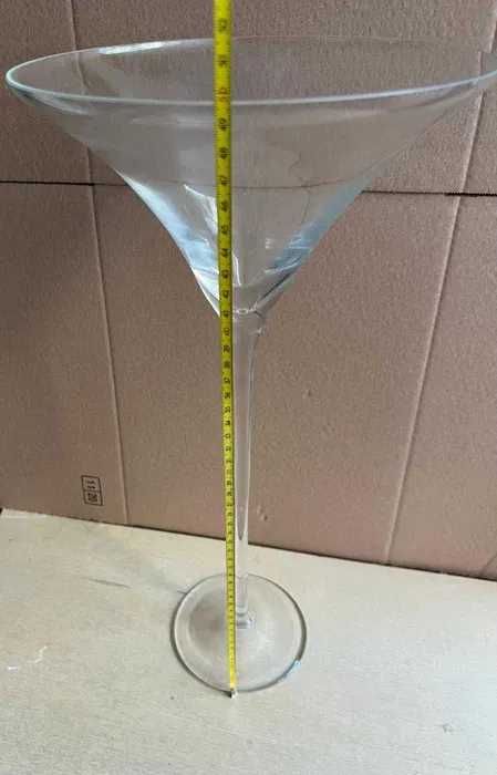 Vaza cupa Martini -inaltime 50 cm din sticla.