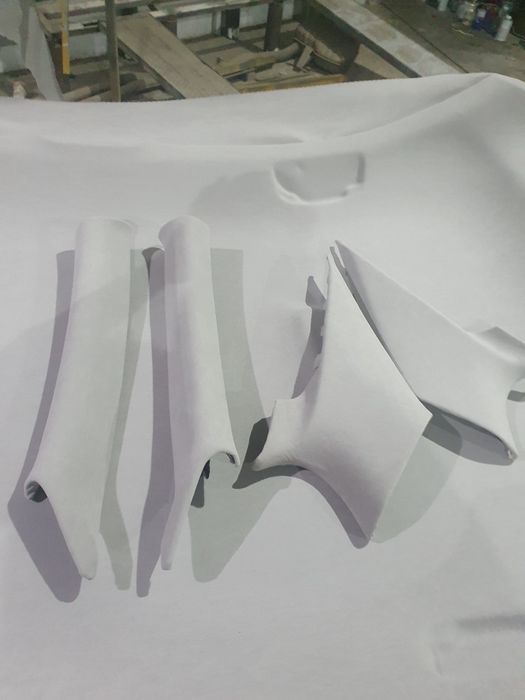 Retapitare plafoane și fete de uși stâlpi