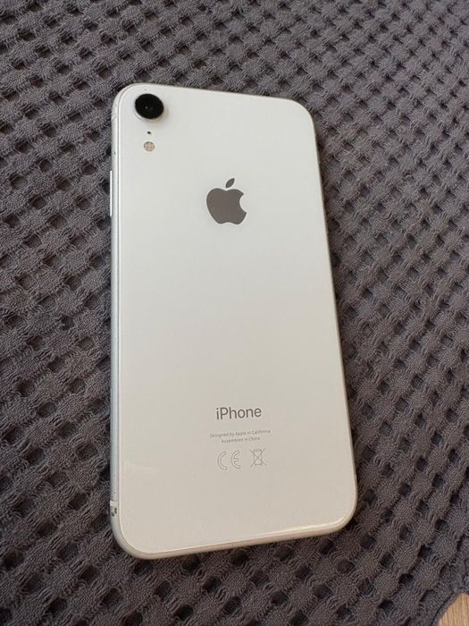 Продам Iphone XR