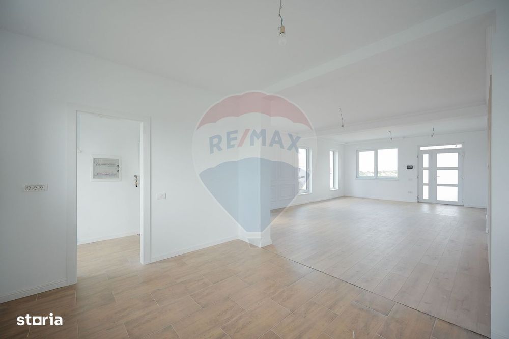 De vânzare Casă Nouă, finisată, 4 camere - Paleu
