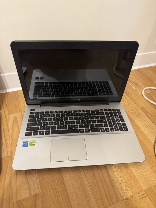 2 Laptopuri asus