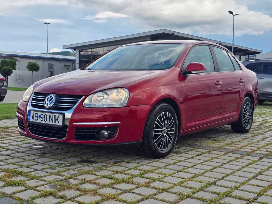 VOLKSWAGEN Jetta