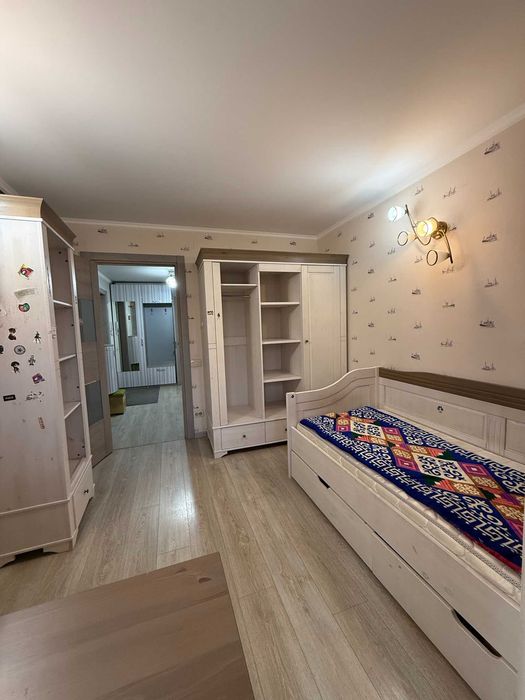 продам 4 ком квартиру в ЦЕНТРЕ