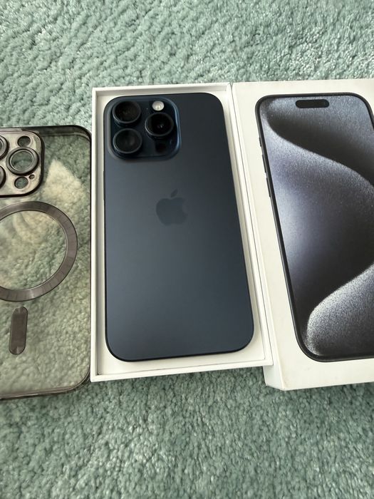 Iphone 15 pro.  Impecabil