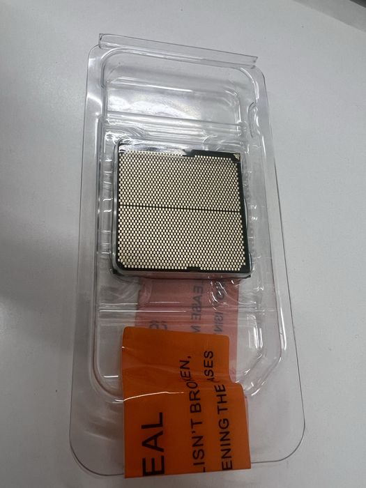 Procesor AMD  Ryzen 7 7800X3D sigilat- nou