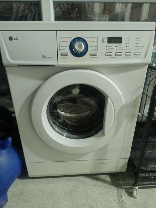 Продам стиральную машину.