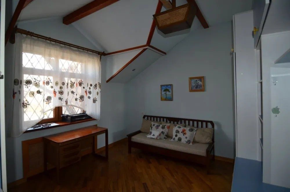 Дом Аренда на Карасу. Академия