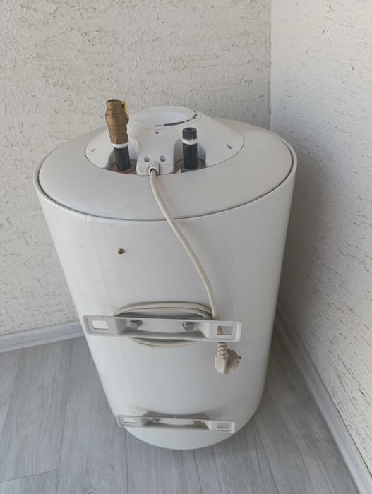 Водонагреватель Electrolux