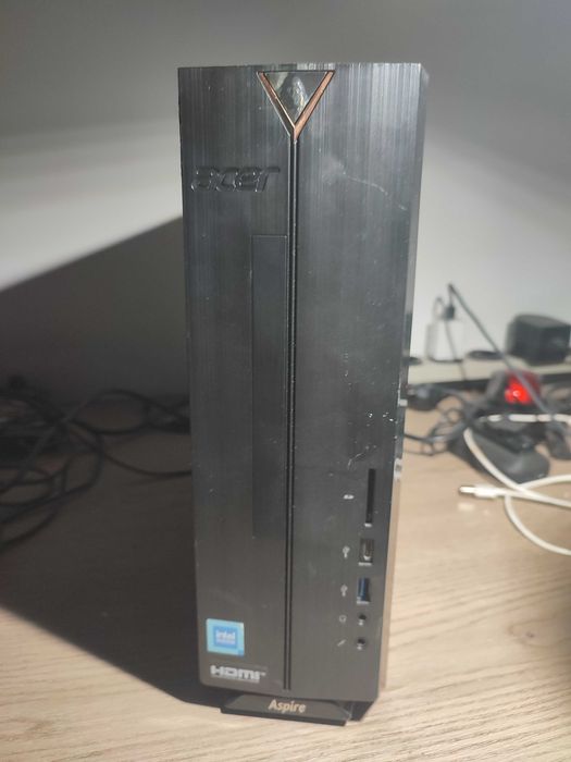 unitate pc aspire xc840