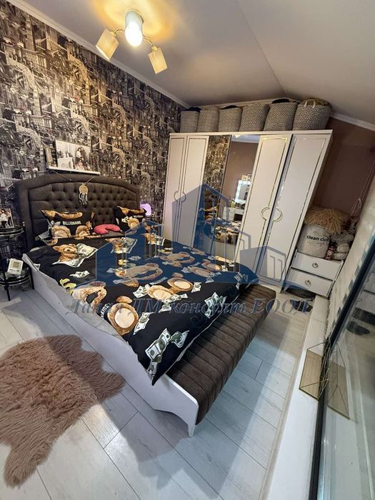 Продава се Тристаен апартамент в Шумен, Болницата - 120 кв.м за 1700 €/кв.м - Снимка #1