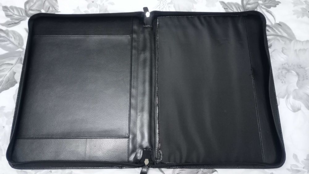 Кожена Папка/чанта за документи и/или лаптоп, нова, отлична!