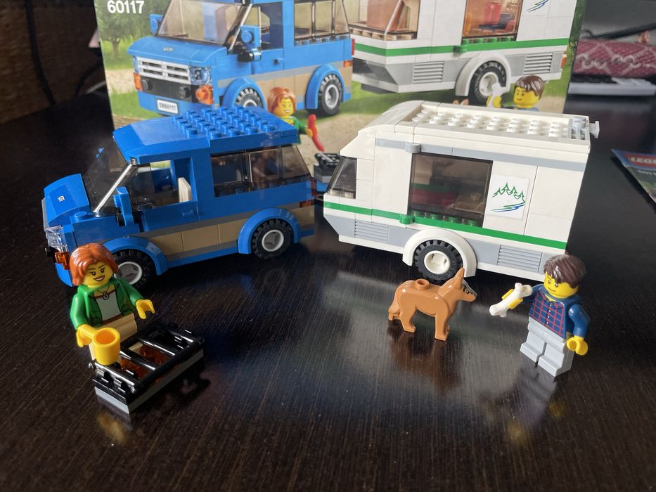 LEGO- 60117 City Furgoneta si rulota, 5-12 ani