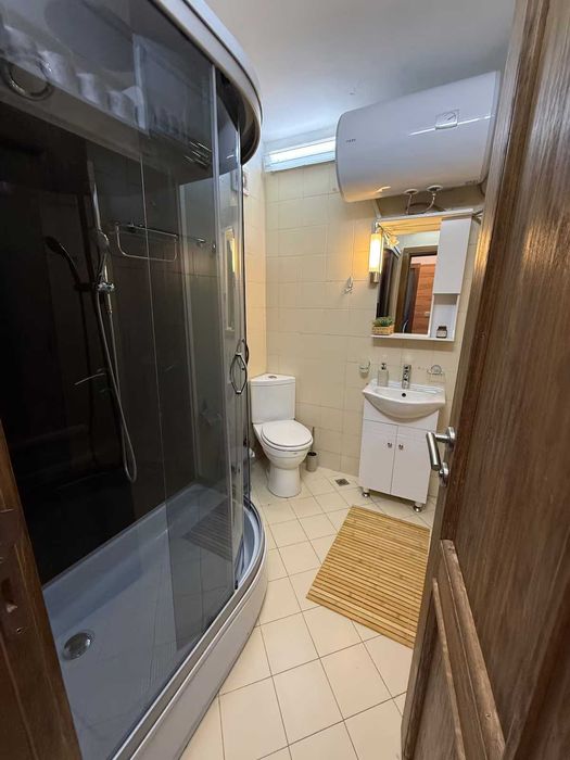 Тристаен апартамент под наем на 100 метра от ски лифта в Банско