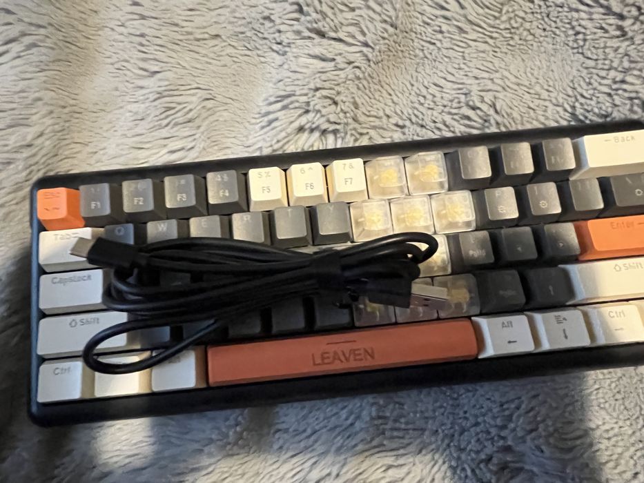 tastatura mecanica Leaven