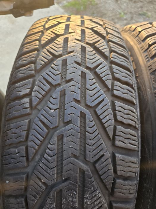 Anvelope 215/60 R16 RIKEN de iarna 2022