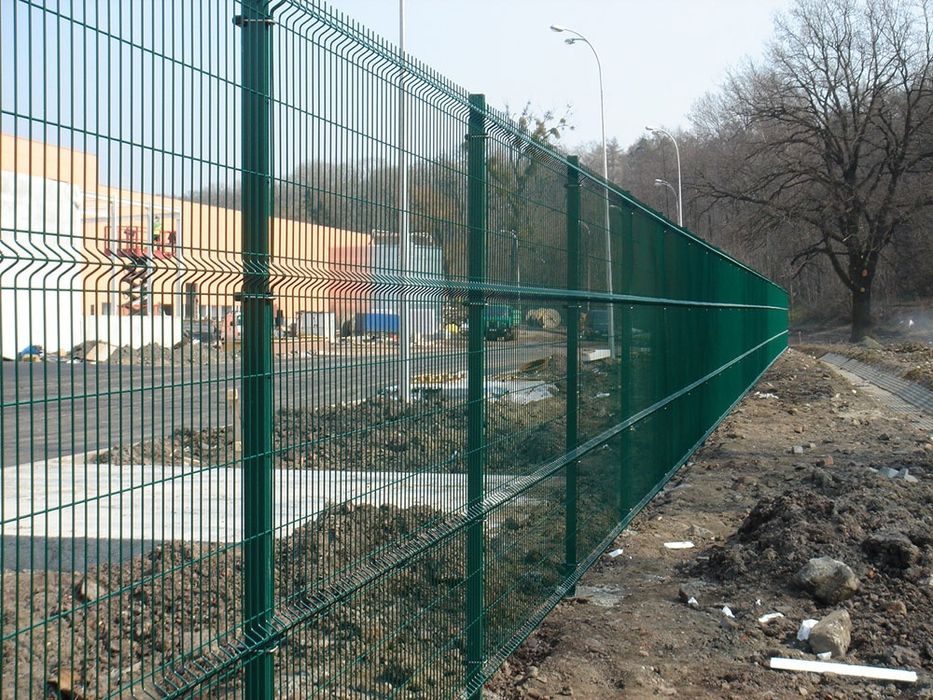 Garduri din panouri tip jaluzea,sipca metalică, plasa bordurata, tabla