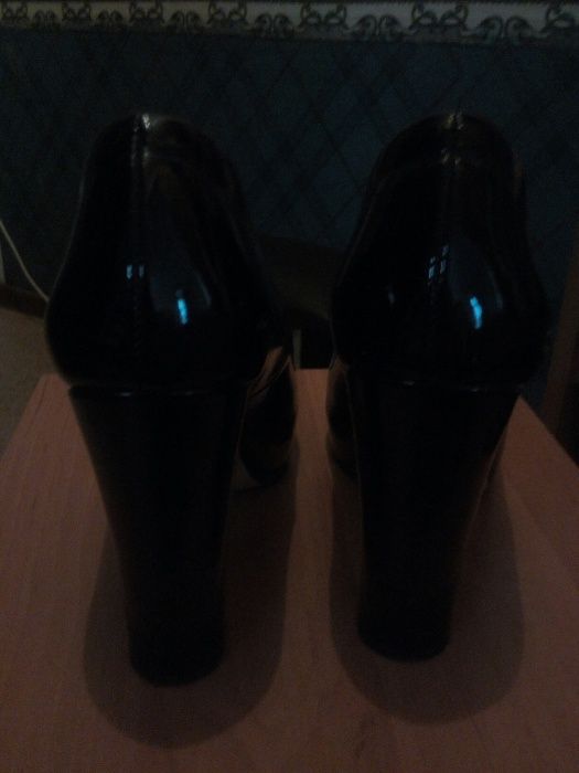 Стильные модные туфли