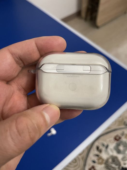 AirPods Pro наушник