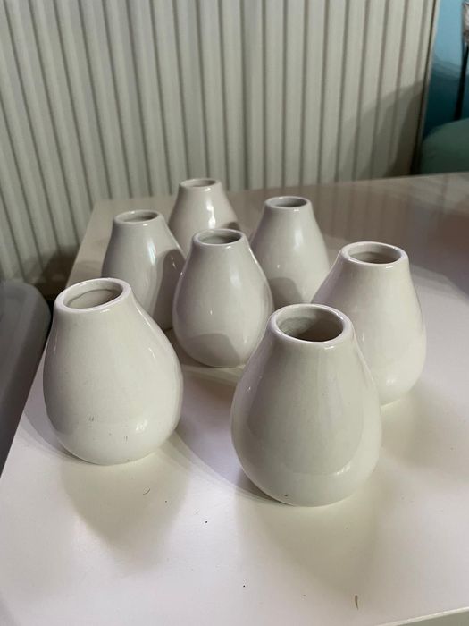 Vând 7 vaze albe 9 cm nuntă sau decorațiuni evenimente sau botez