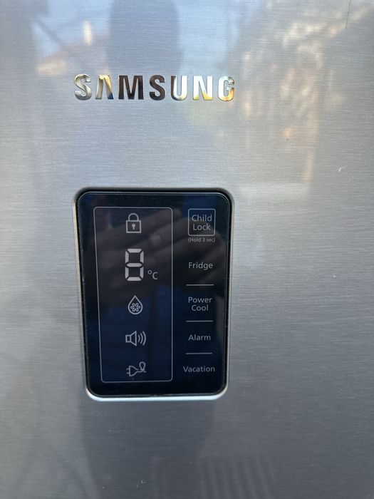Хладилник Samsung  No Frost