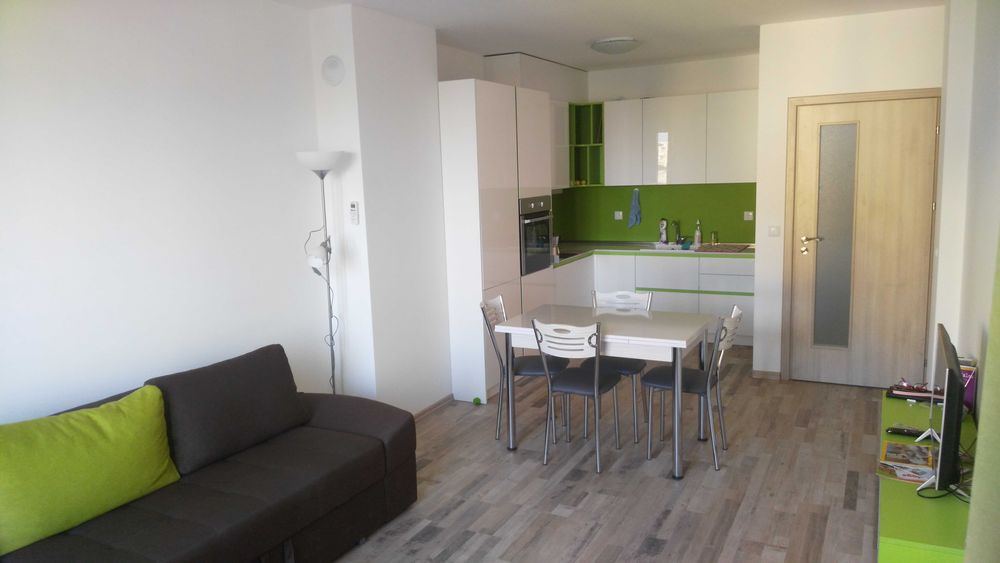 Дава се под наем Двустаен апартамент в Варна, Гранд Мол Варна - 63 кв.м за 436.05 € - Снимка #1