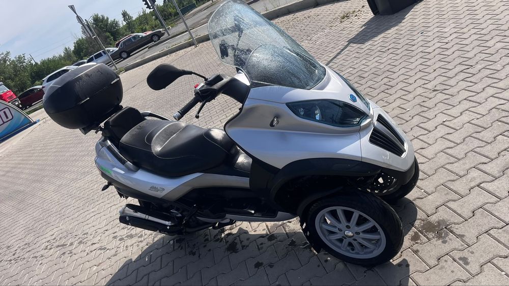 Vand/schimb Piaggio Mp3  CAT B