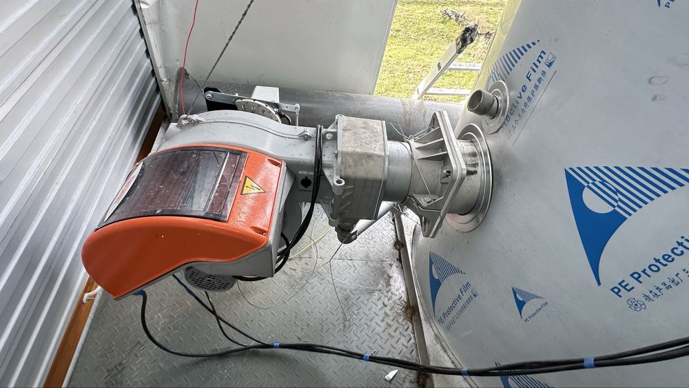 Продам паровой котел. Под ремонт