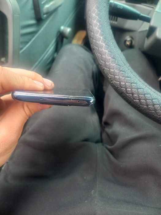 Poco X3 pro . Tel sotiladi.