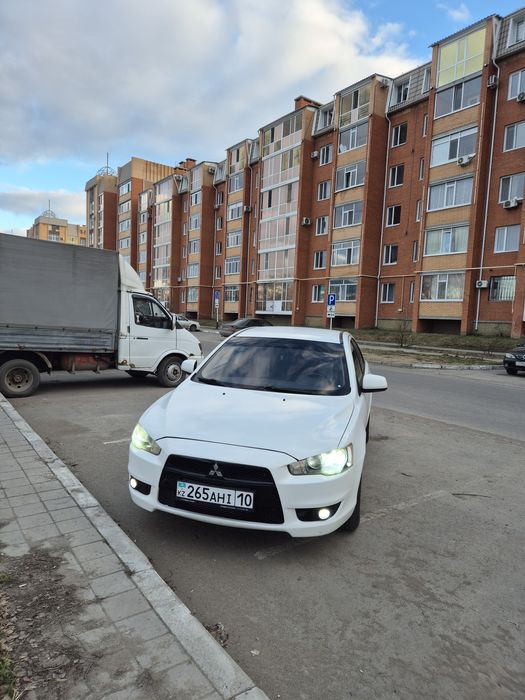 Mitsubishi LanserX 2008