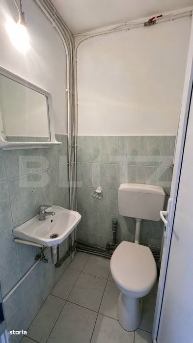 Spatiu birouri de vanzare, 35 mp utili, zona Cetate