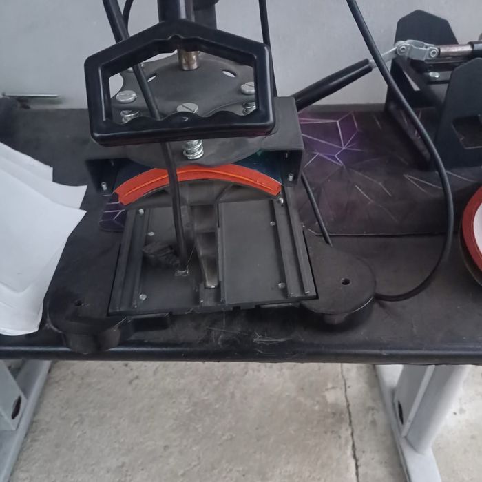 Vand 2 prese termice cumparate de noi putin folosite