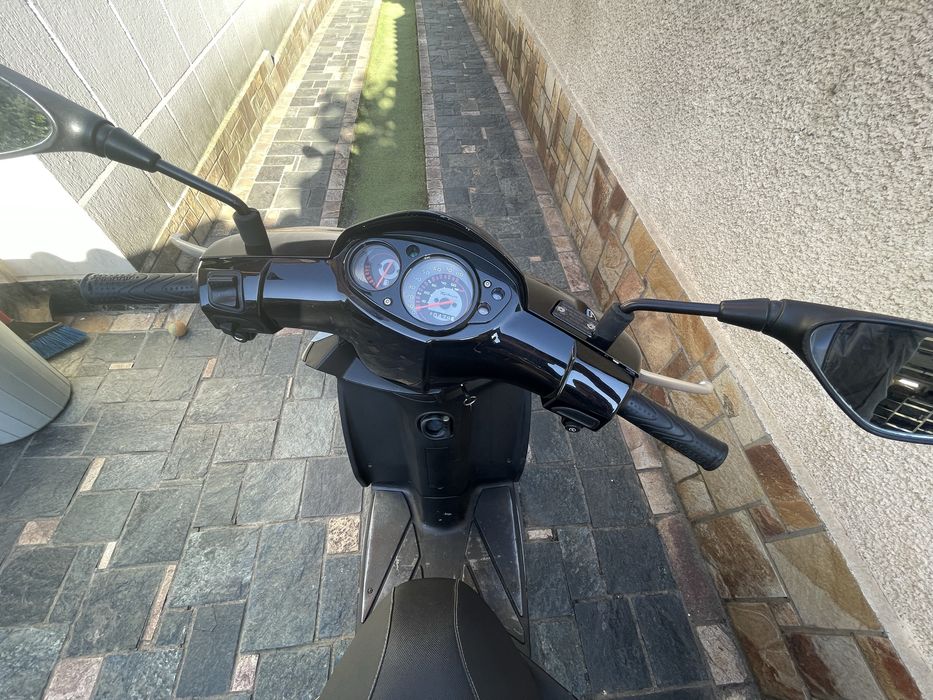 Мотопед Piaggio 50 Sport