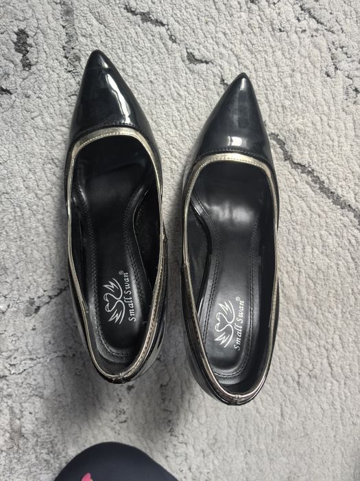 Дамски елегантни обувки на висок ток