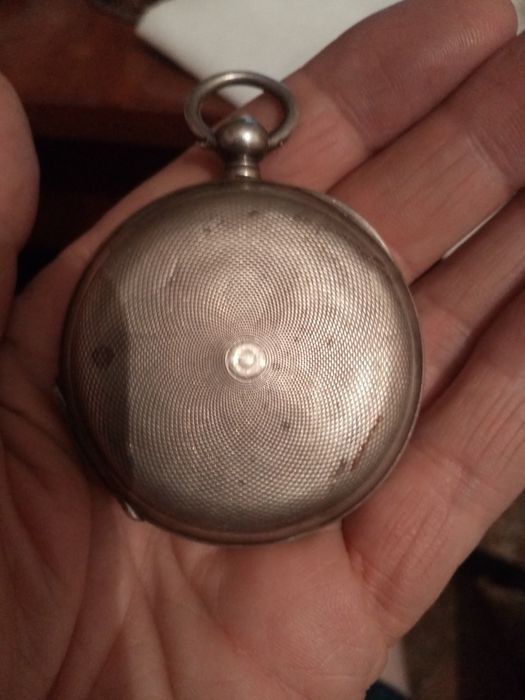 Продам старинные часы серебро 35грамм