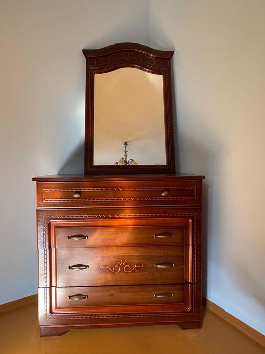 Спальный гарнитур