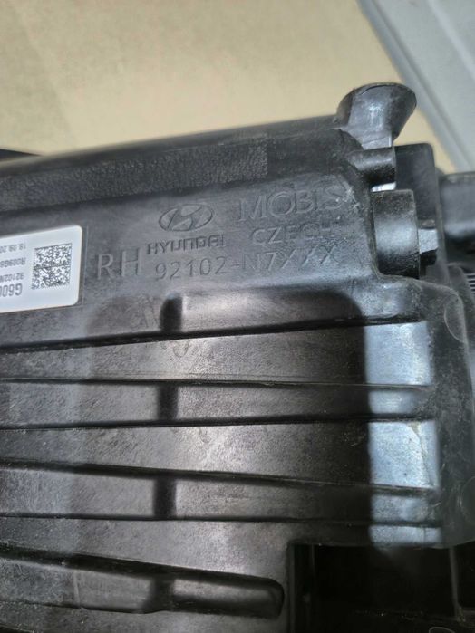 Far dreapta Hyundai Tucson NX4 / NX4e An 2020 -  2025 cod 92102-N7XXX