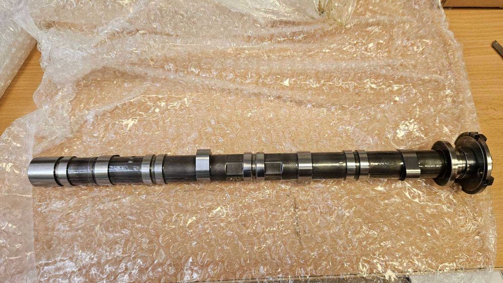 Оригинален разпределителен вал за Honda 2.0 K20A - ОТЛИЧЕН