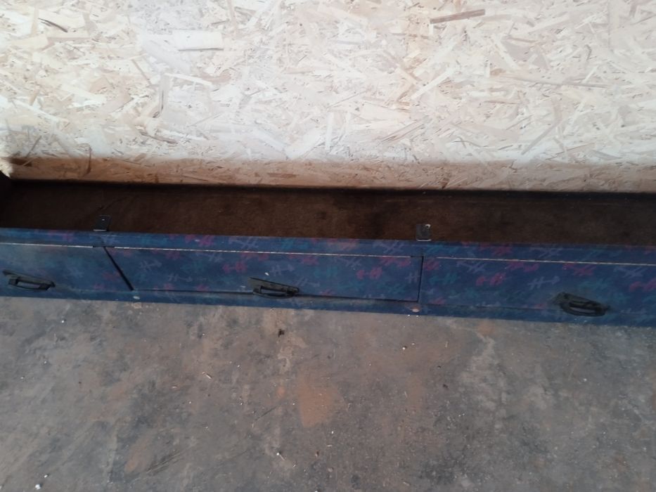 Продам полку-шкаф на Спринтер