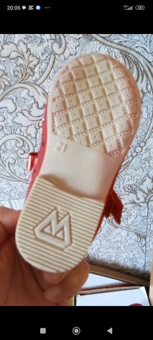 Обувь детская в идеальном состоянии