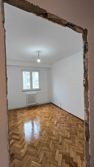 Apartament Semifinisat cu Trei Camere și Balcon, 70m2, Mănăştur, Cluj