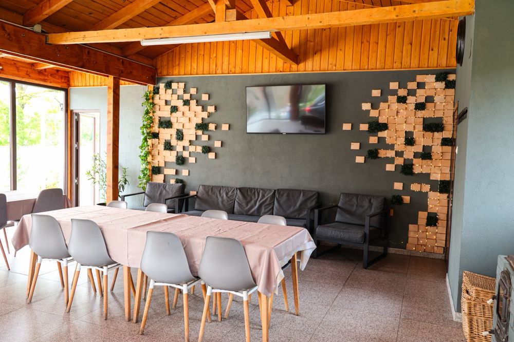 Pensiune / Cazare  cu Ciubar Prestige House Curtea de Arges