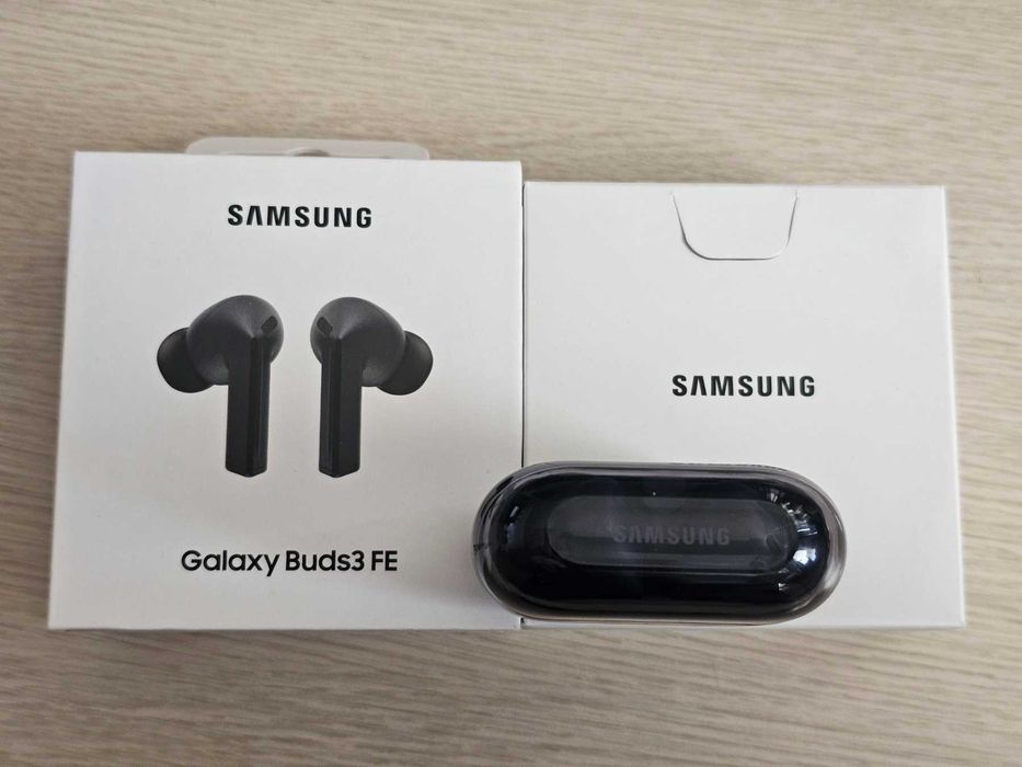 Samsung Galaxy Buds3 FE – като нови, пълен комплект