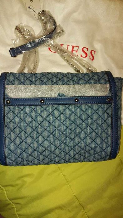 Кожени чанти на GUESS CHANEL и др.