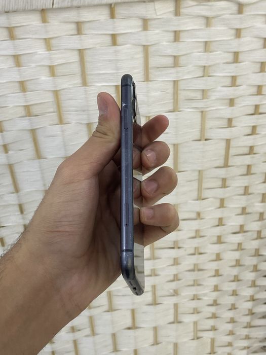 СРОЧНО продам Iphone 11 64gb