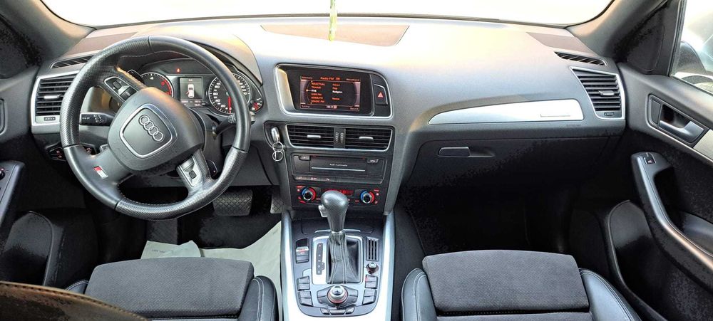 AUDI Q5 0