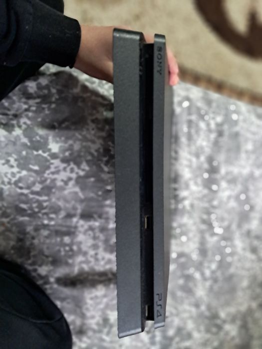 Playstation4 slim in stare bună!