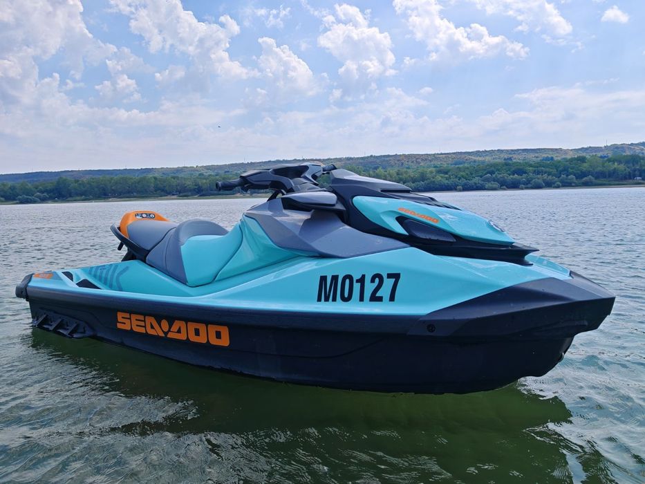 Джет Bombardier Sea Doo Wake 170